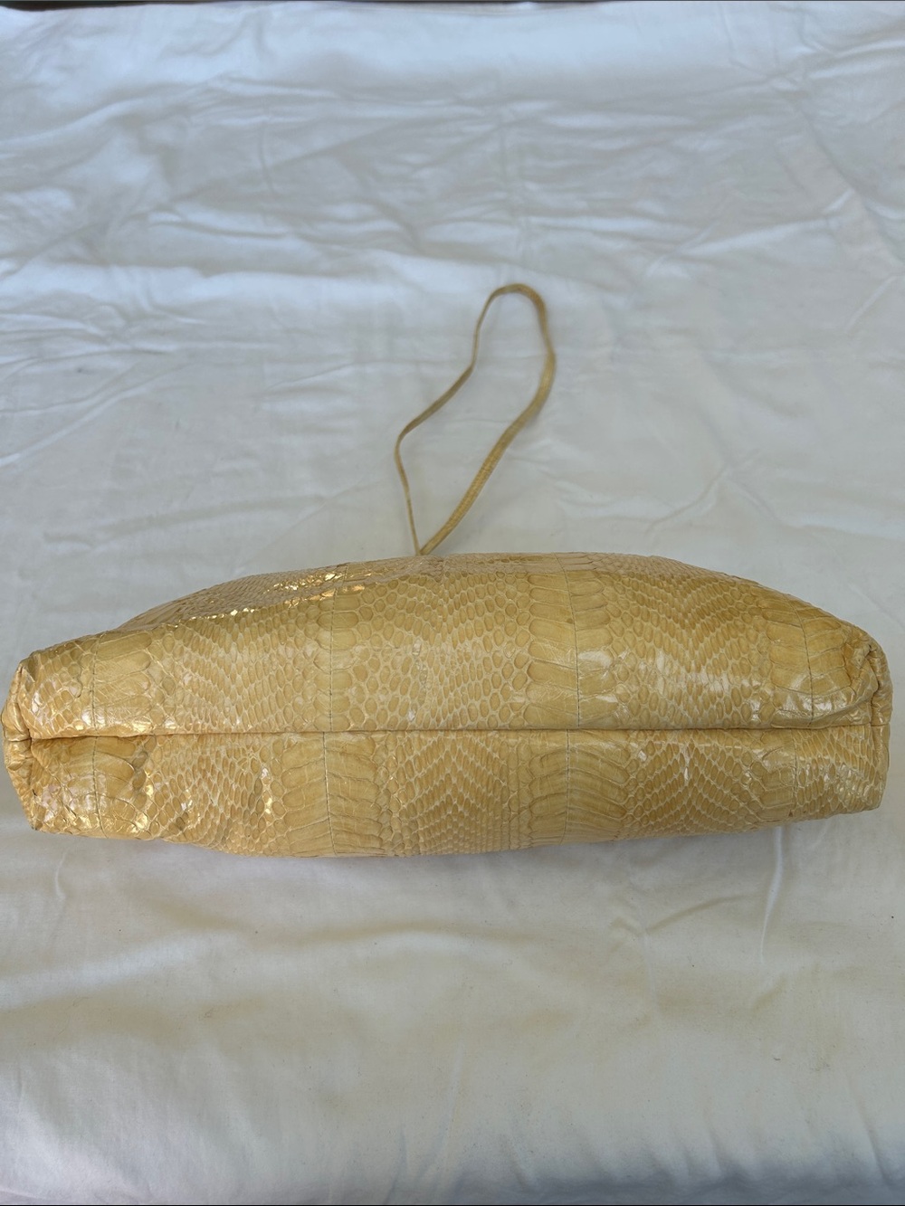 Mary Ann Rosenfeld - Textured Cream Python Shoulder Bag - Picture 5 of 11